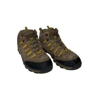 Coleman  Woman Hiking Shoes Size 5